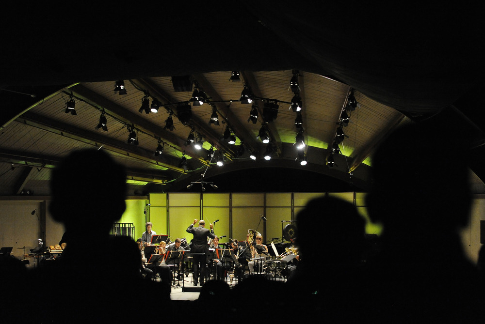 OJAI, CA- June 11, 2015:  Music Director Steven Schick leads ICE in Varèse's "Déserts" at Libbey Bowl during the 2015 Ojai Music Festival.