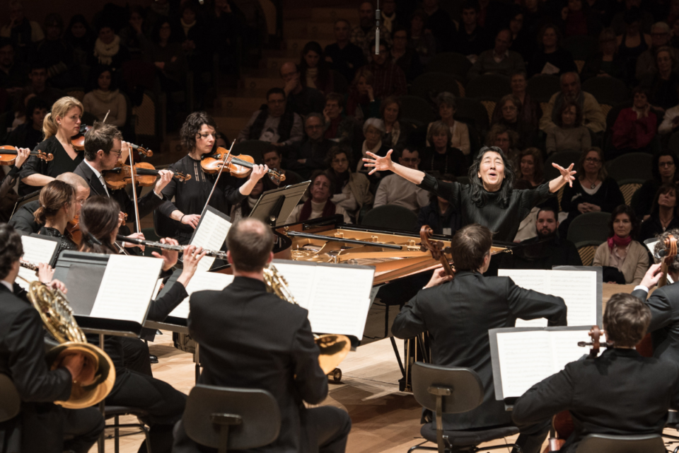 Mitsuko Uchida and Mahler Chamber Orchestra