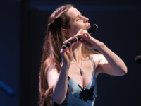 Photo by Timothy Teague
Piece: Huitzitl by Gabriela ORTIZ
Ojai Music Festival 2021 OMF_Sept 16 2021_9PM_EmiFerguson