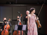 Photo by Timothy Teague
Ojai Music Festival 2021 OMF_Sept 17 2021_8:00PM_Miranda Cuckson with John Adams and Ojai Festival Orchestra 02