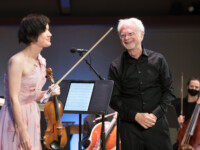 Photo by Timothy Teague
Ojai Music Festival 2021 OMF_Sept 17 2021_8:00PM_Miranda Cuckson with John Adams and Ojai Festival Orchestra 01