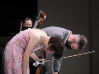 Photo by Timothy Teague
Miranda Cuckson with John Adams and Ojai Festival Orchestra
Ojai Music Festival 2021 OMF_Sept 17 2021_8:00PM_MirandaCuckson bows