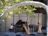Photo by Timothy Teague
Ojai Music Festival 2021 OMF_Sept 19 2021_11AM_ Joanne Pearce Martin piano, Vicki Ray piano, Emily Levin harp, Julie Smith Phillips harp