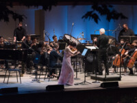 Photo by Timothy Teague
Ojai Music Festival 2021 OMF_Sept 17 2021_8:00PM_Miranda Cuckson with John Adams and Ojai Festival Orchestra 03