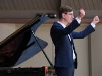 Photo by Timothy Teague
Ojai Music Festival 2021 OMF_Sept 18 2021_1030AM_VikingurOlafsson 05