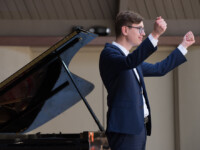 Photo by Timothy Teague
Ojai Music Festival 2021 OMF_Sept 18 2021_1030AM_VikingurOlafsson 05