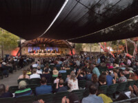 Photo by Timothy Teague
Festival Finale
Ojai Music Festival 2021 OMF_Sept 19 2021_530PM_John Adams conducts LACO 02